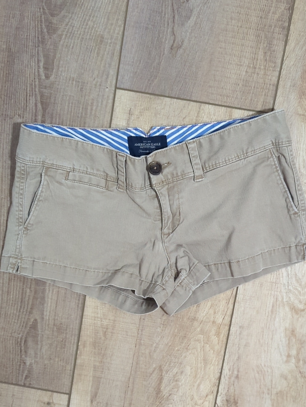 American Eagle Outfitters Khaki Low-Rise Cotton Shorts